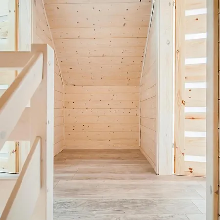 2 Bedroom Amazing In Nyaraló Sarbinowo