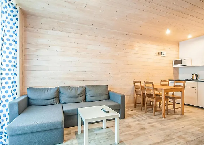 Semesterbostad 2 Bedroom Amazing In Sarbinowo